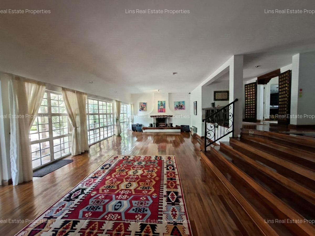 5 Bed House with En Suite in Gigiri - 11