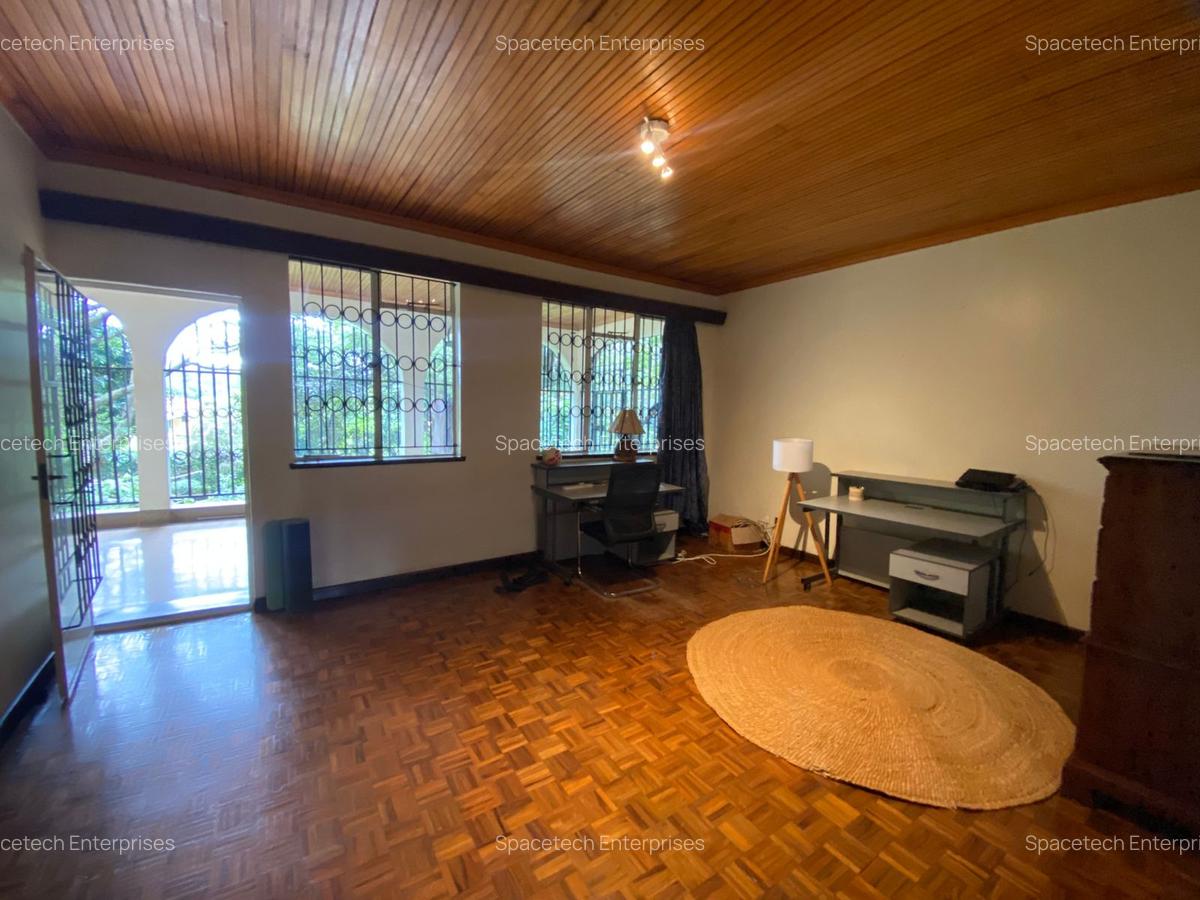 5 Bed House with Staff Quarters in Nyari - 3