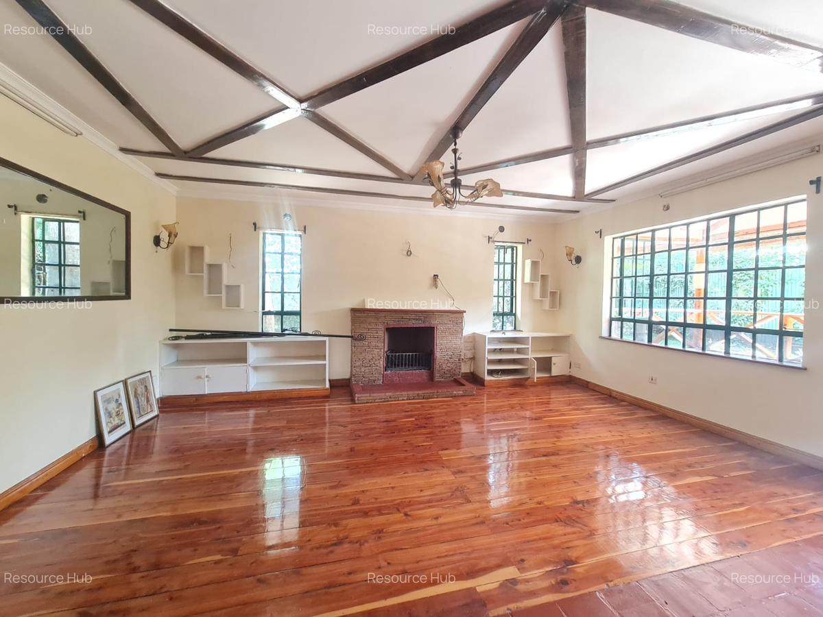 2 Bed House with Garden at Hardy Area - 8