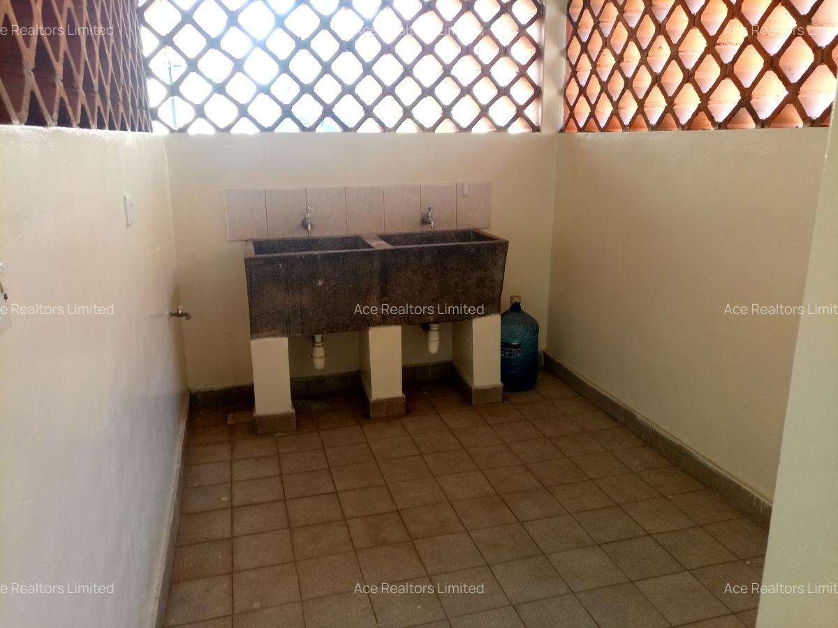 3 Bed Apartment with En Suite at Milimani Nairobi - 6