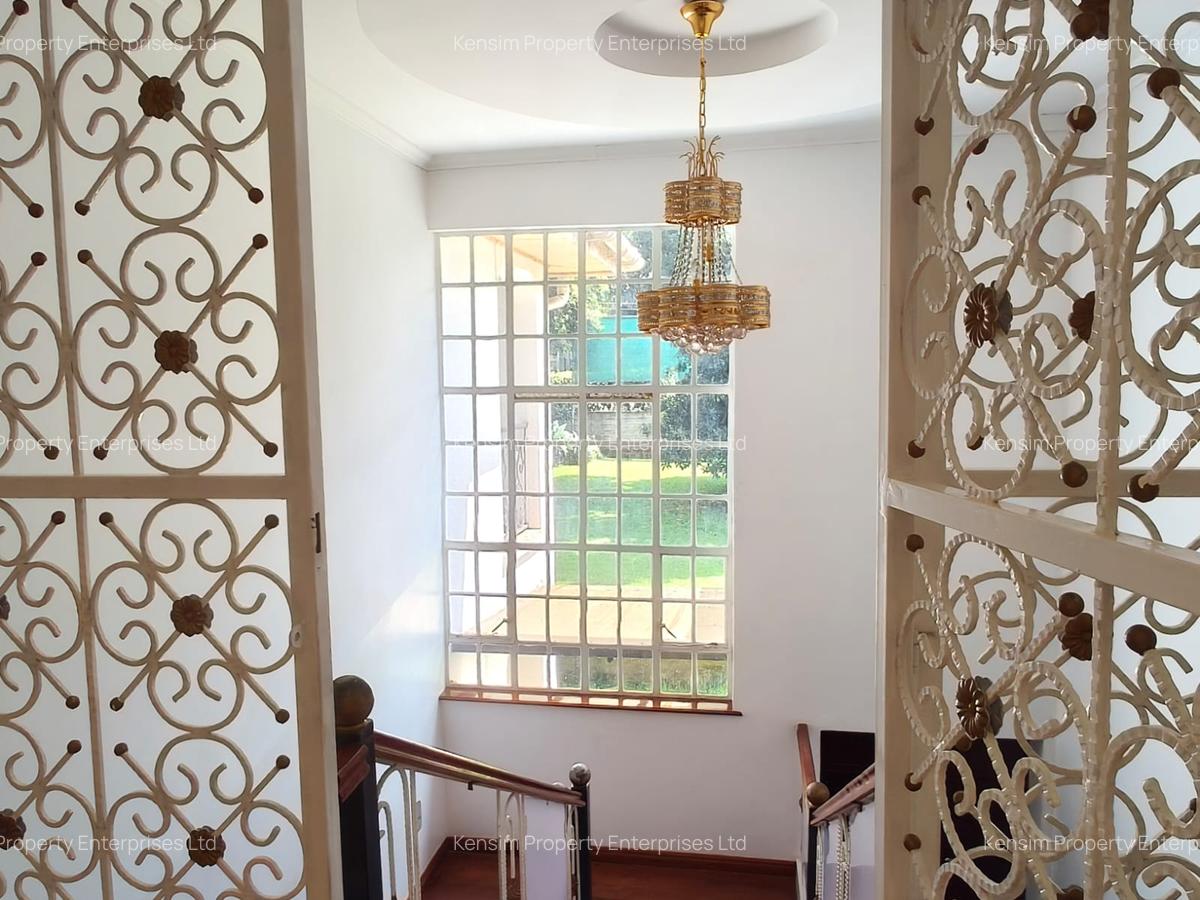 5 Bed Townhouse with En Suite in Runda - 9