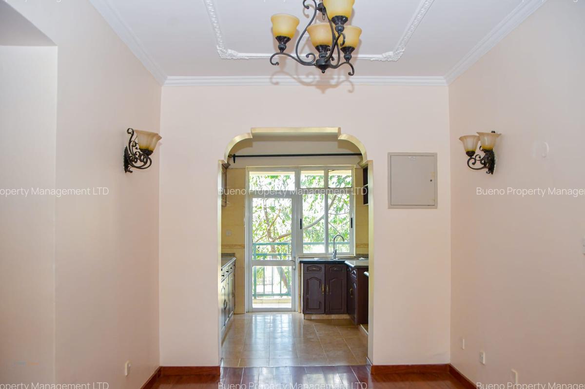3 Bed Apartment with En Suite at Hatheru Road - 5