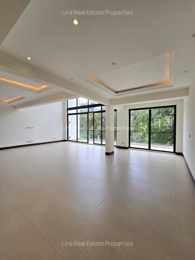 6 Bed Townhouse with En Suite in Kitisuru - 9
