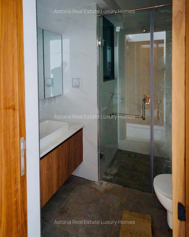3 Bed Apartment with En Suite at 2026-401 - 17