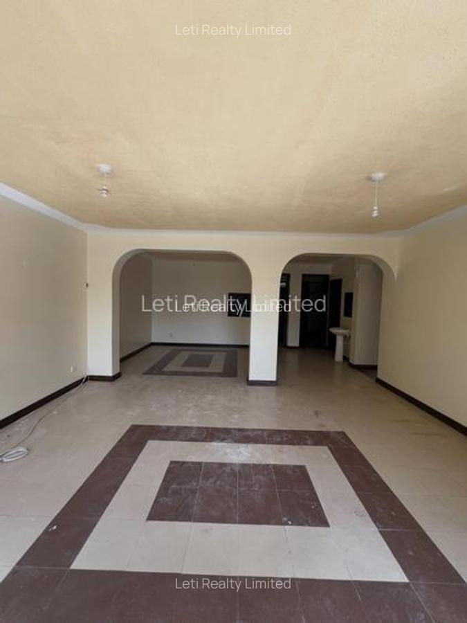 4 Bed Townhouse with En Suite in Lavington - 2