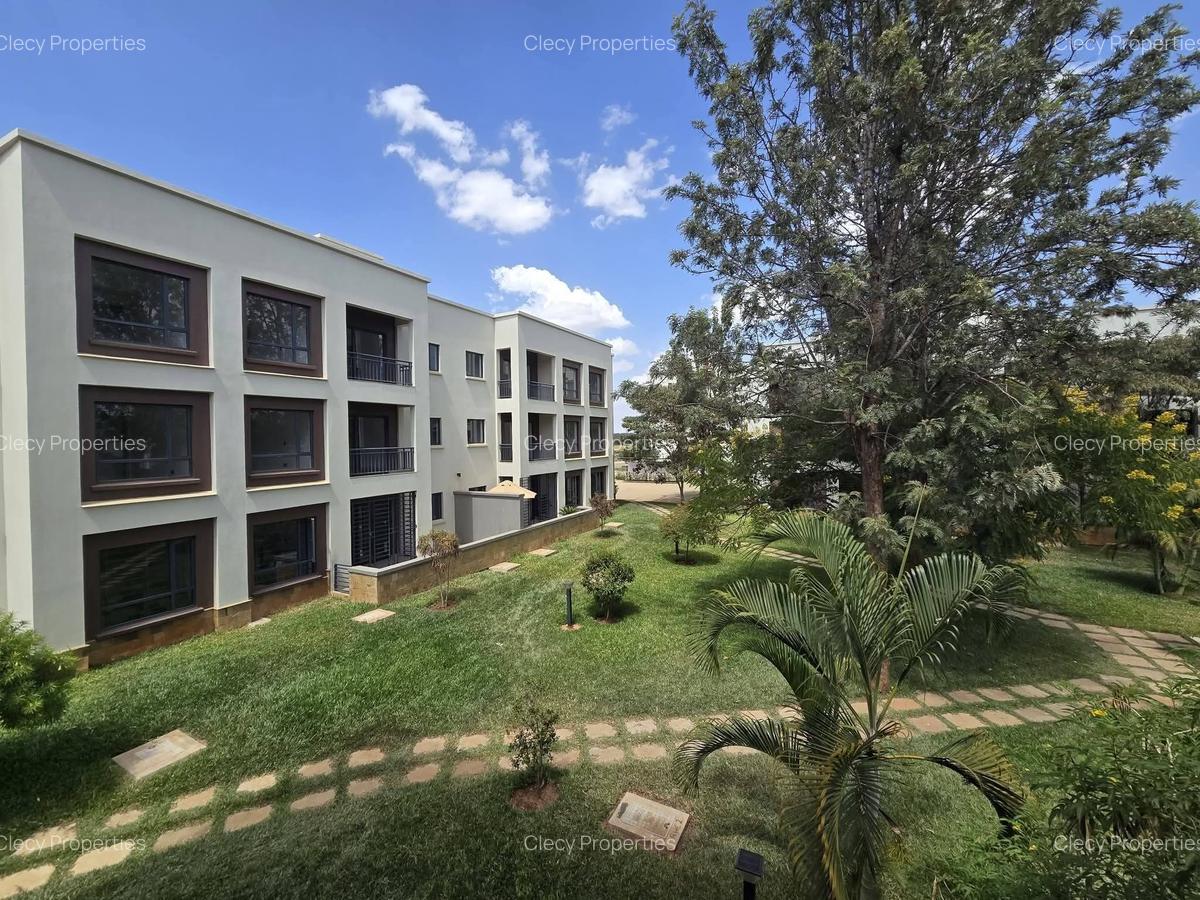 Serviced 2 Bed Apartment with En Suite at Northlands - 10