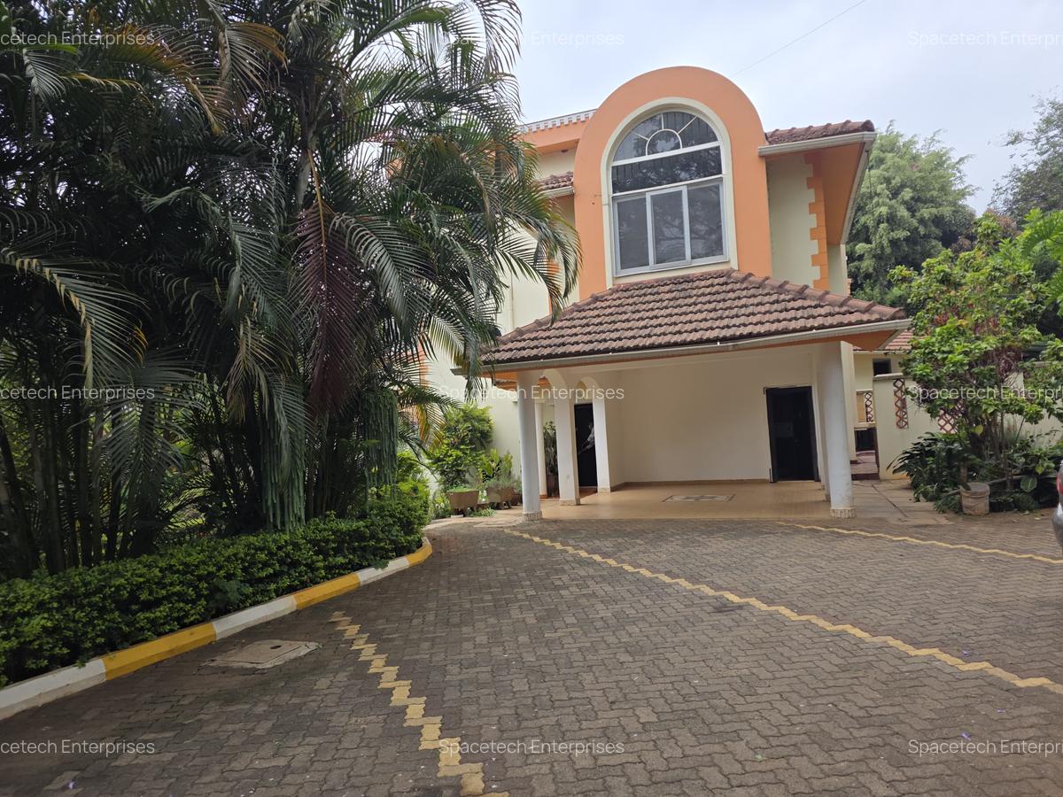 4 Bed House with En Suite in Thigiri - 1