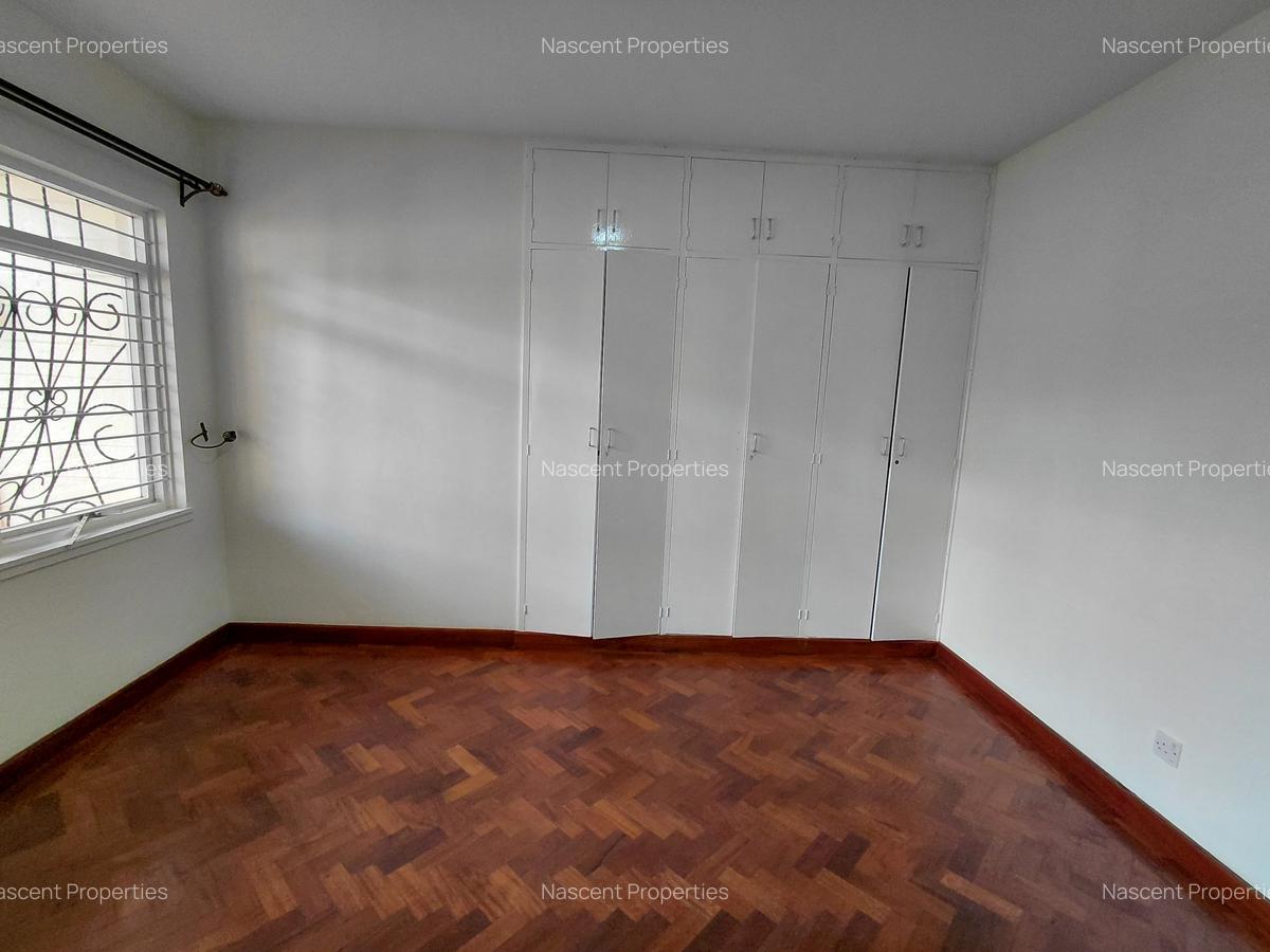 5 Bed House with En Suite in Kitisuru - 11
