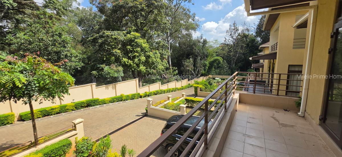 5 Bed Villa with En Suite in Lavington - 20