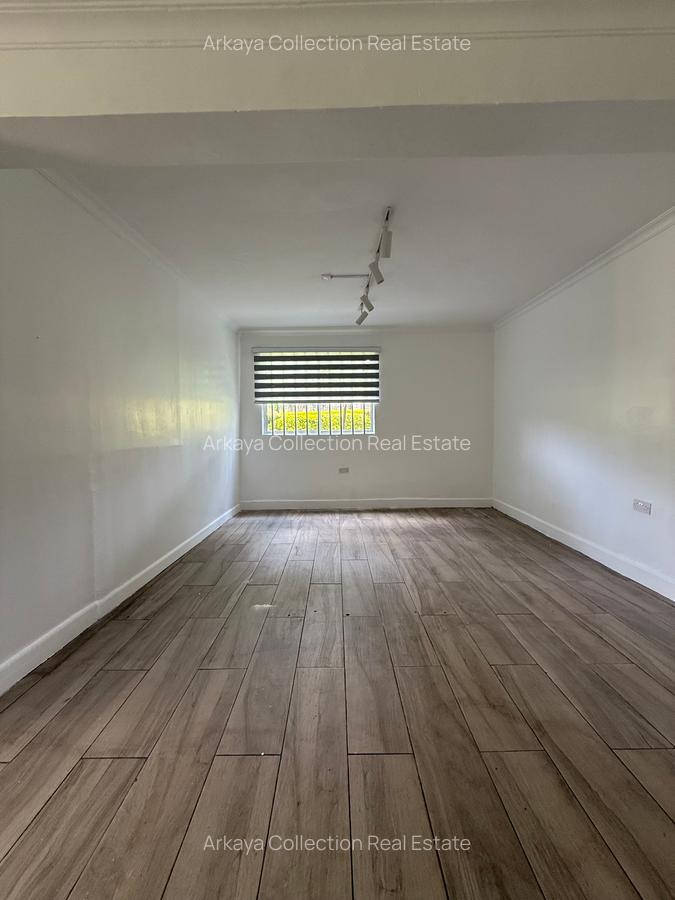 5 Bed House with En Suite in Nyari - 6