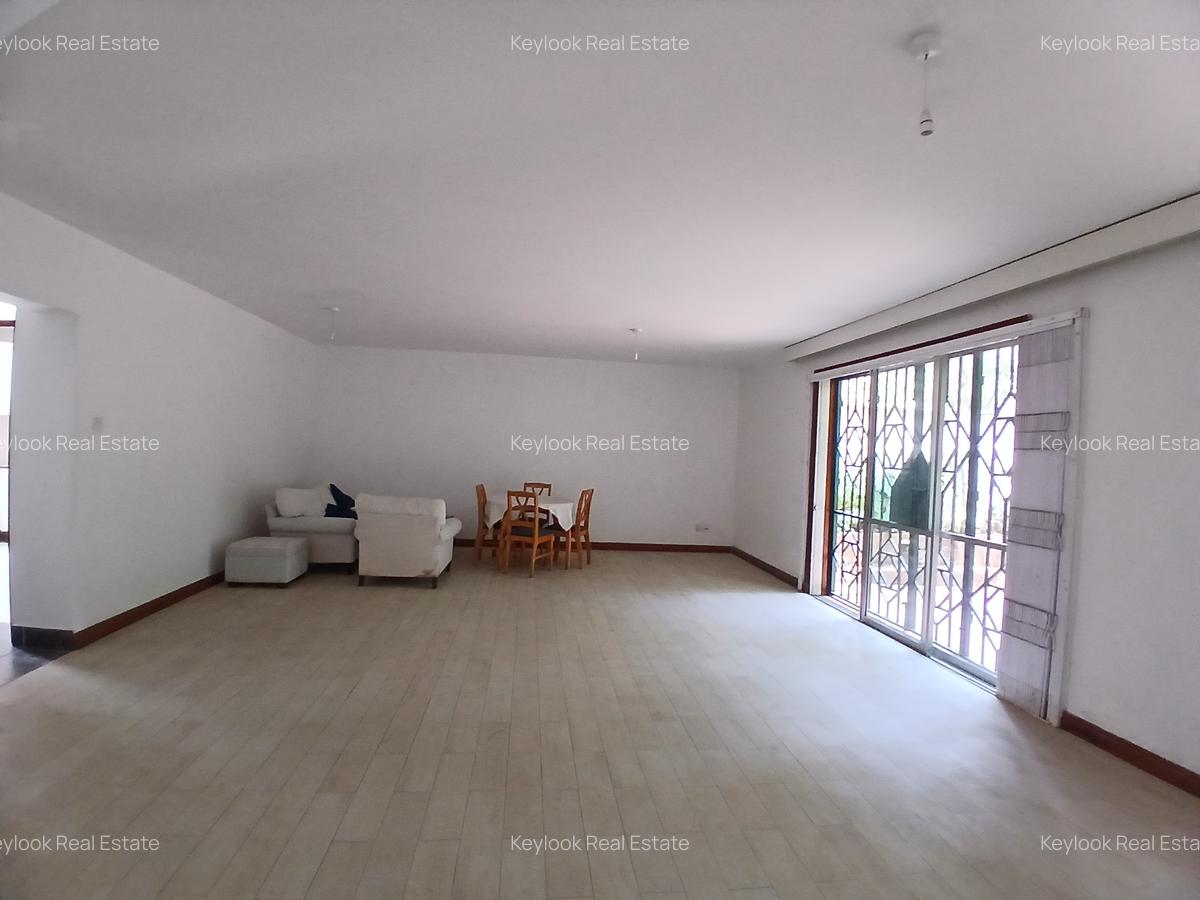 2 Bed Townhouse with En Suite at Off Mandera Road - 13