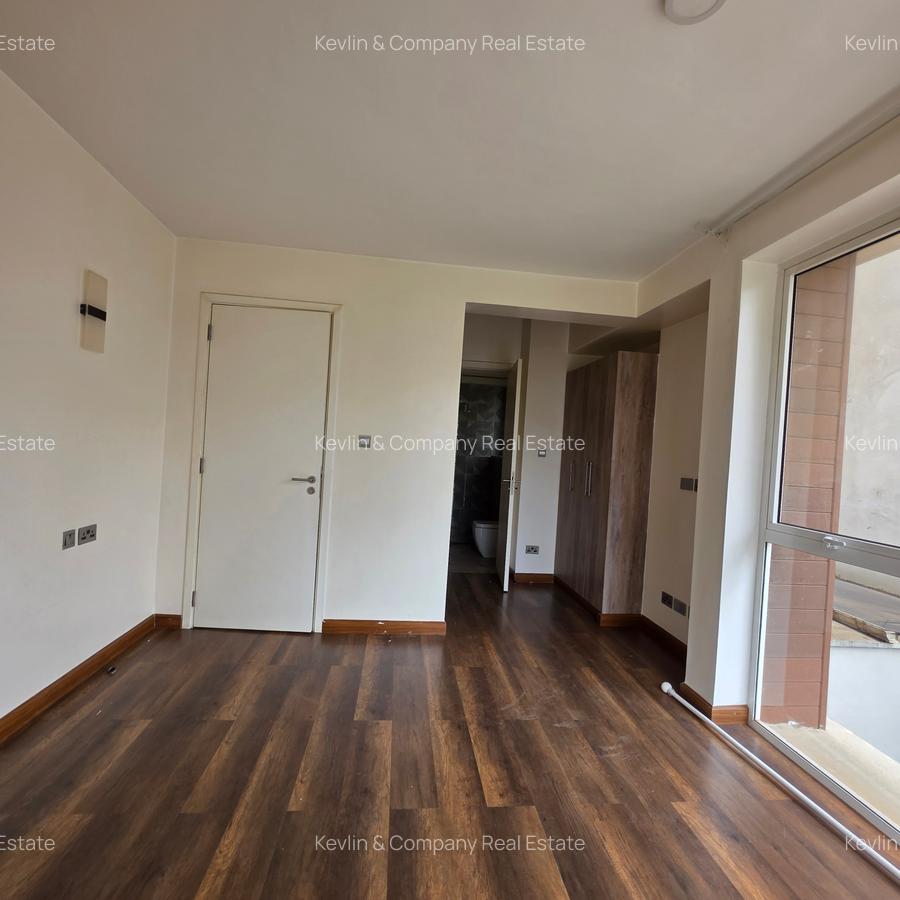 4 Bed Townhouse with En Suite in Lavington - 11