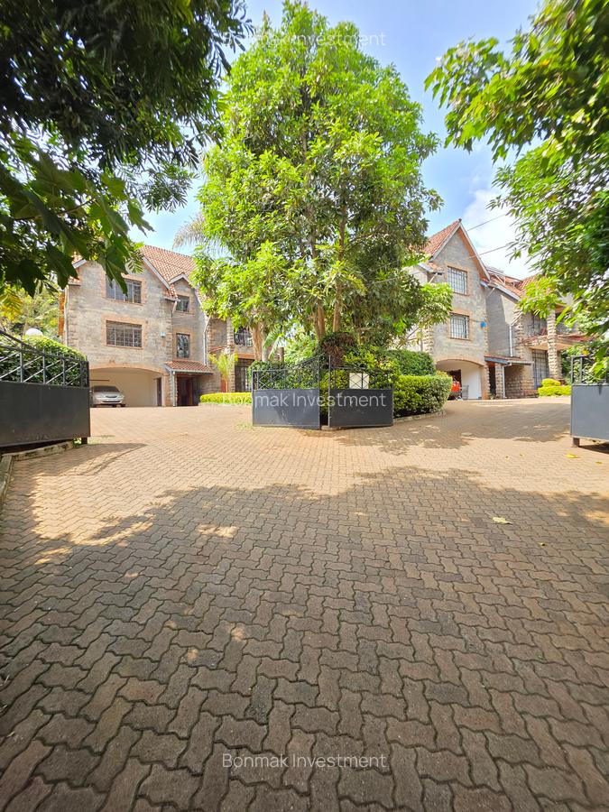 5 Bed Townhouse with En Suite at Lavington Green - 2