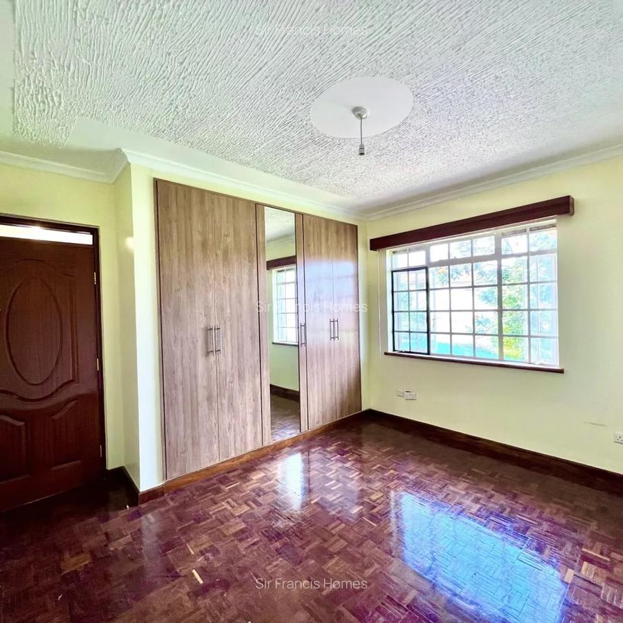 4 Bed Townhouse with En Suite at Runda - 5