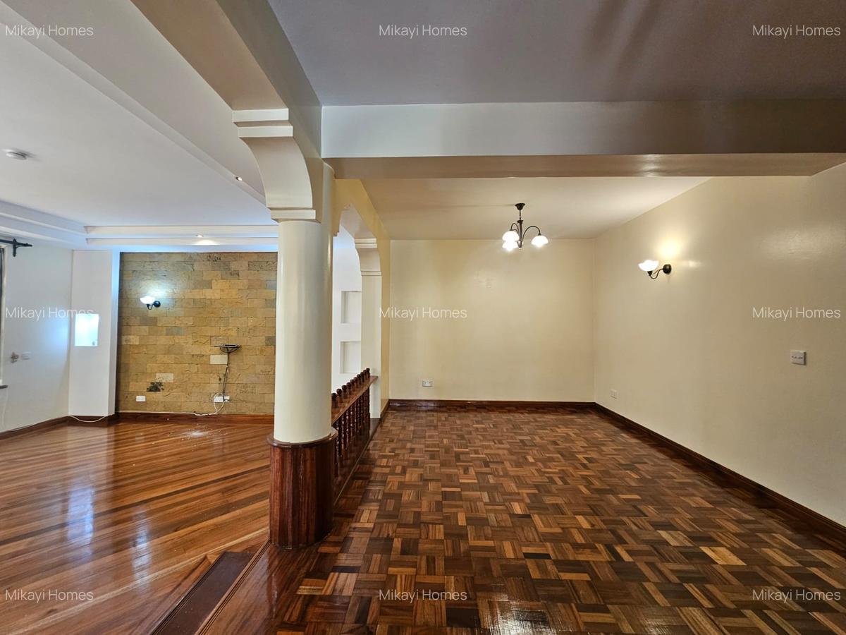 5 Bed Townhouse with En Suite in Kileleshwa - 4