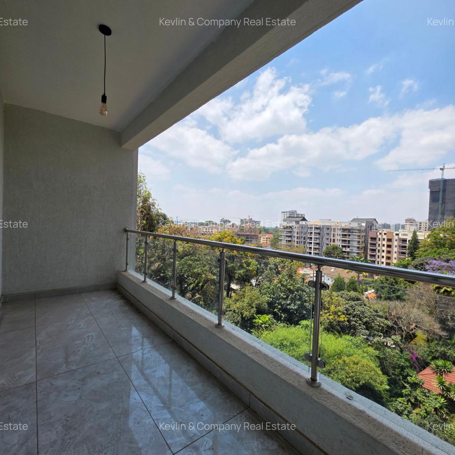 4 Bed Apartment with En Suite in General Mathenge - 1