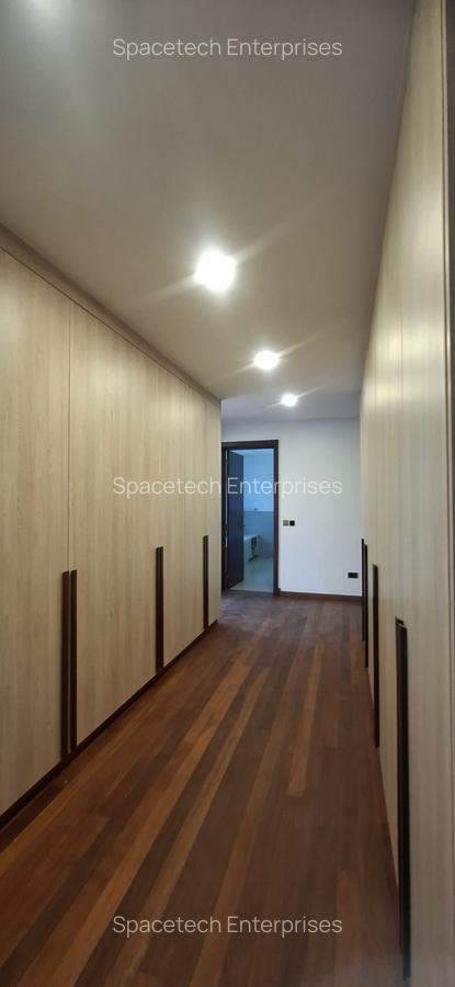 4 Bed Townhouse with En Suite in Karen - 17