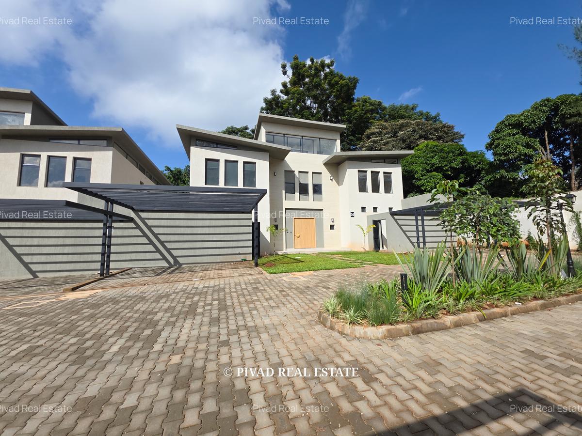 5 Bed Townhouse with Garden in Runda - 1