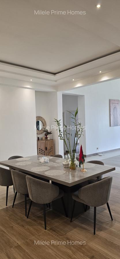 Serviced 6 Bed Apartment with En Suite at Parklands - 8