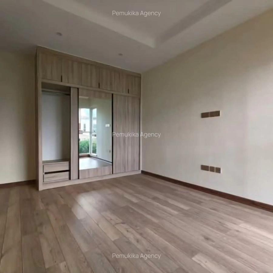 4 Bed Townhouse with En Suite in Runda - 13