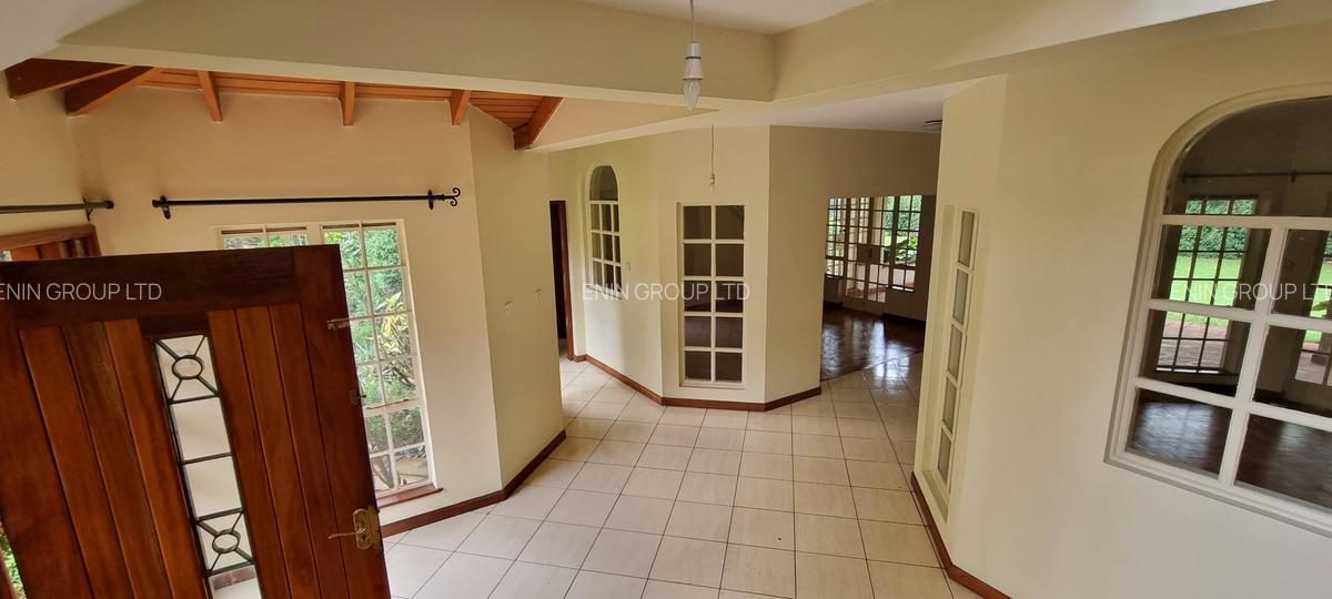 5 Bed Townhouse with En Suite at Lone Tree - 3