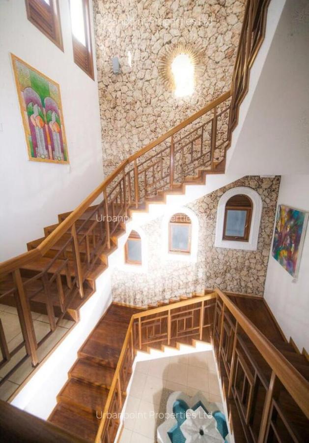4 Bed House with En Suite in Nyali Area - 6