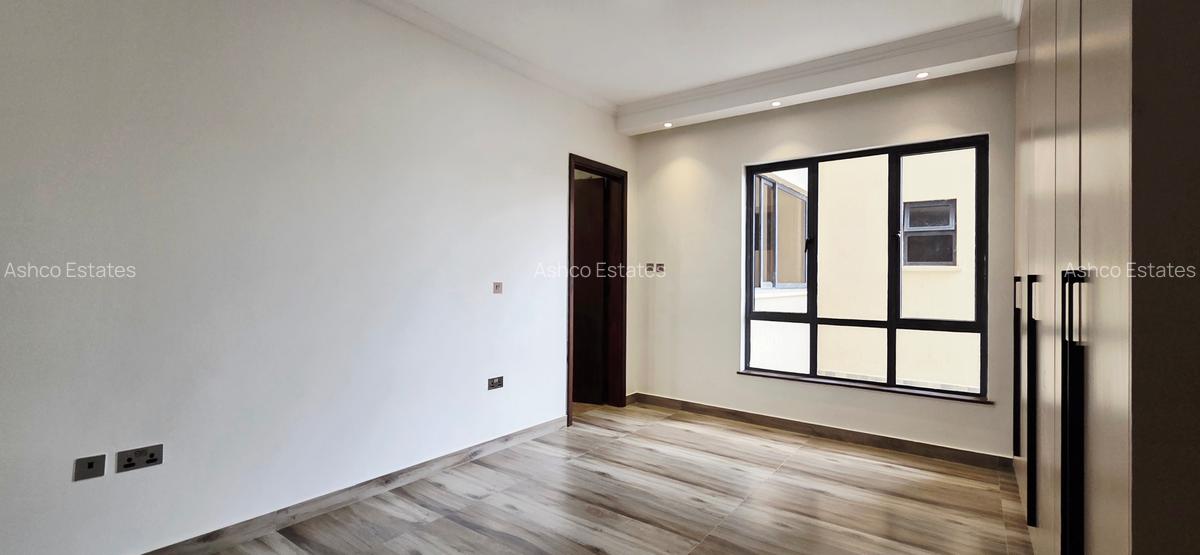 2 Bed Apartment with En Suite at Brookside Grove - 8