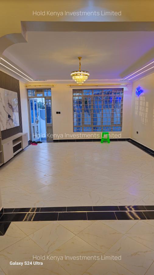 4 Bed House with En Suite at Riverside Drive - 3