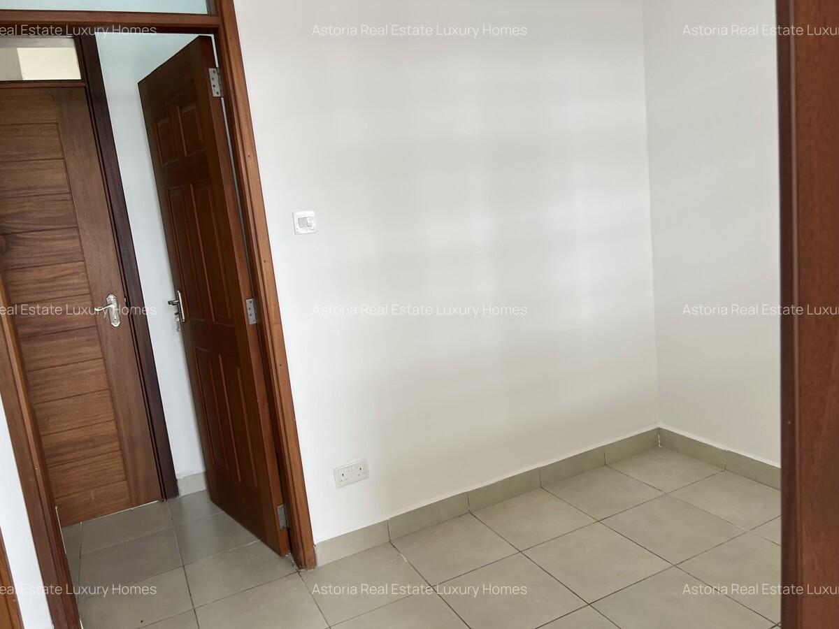 3 Bed Apartment with En Suite at 2026-438 - 18