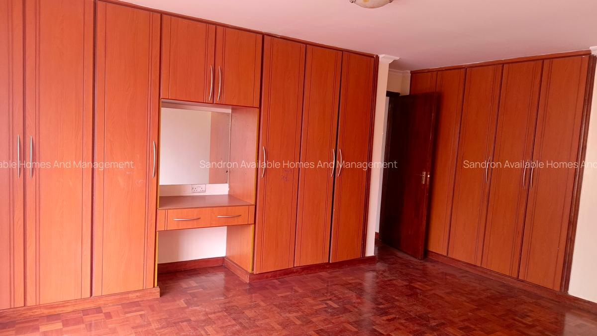 4 Bed Villa with En Suite in Kileleshwa - 18