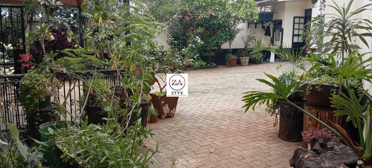 3 Bed House with En Suite at Lavington - 17