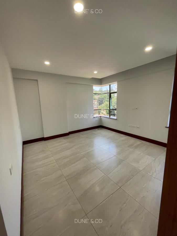Serviced 2 Bed Apartment with En Suite in Westlands Area - 10