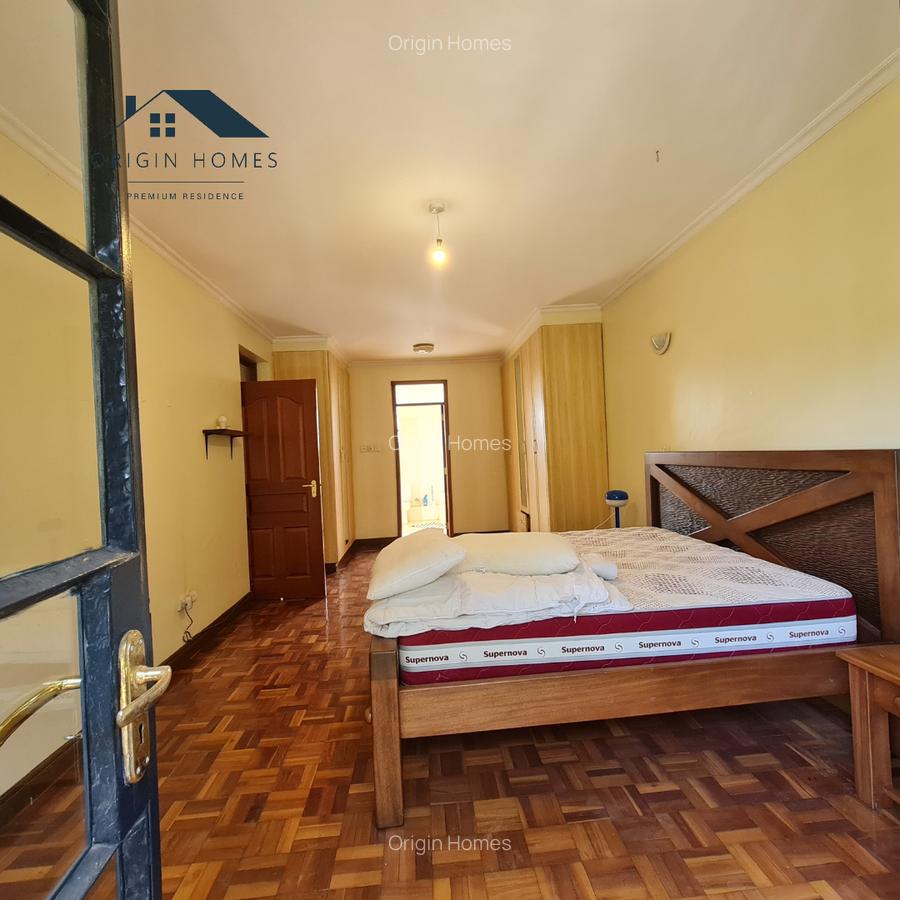 3 Bed Apartment with En Suite at Riverside Drive - 17