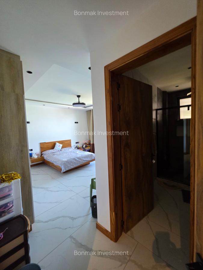 4 Bed Apartment with En Suite at Off Peponi Road. - 20