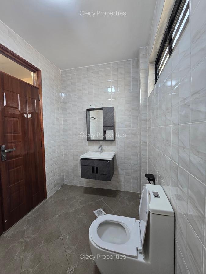 5 Bed House with En Suite at Kamakis - 10
