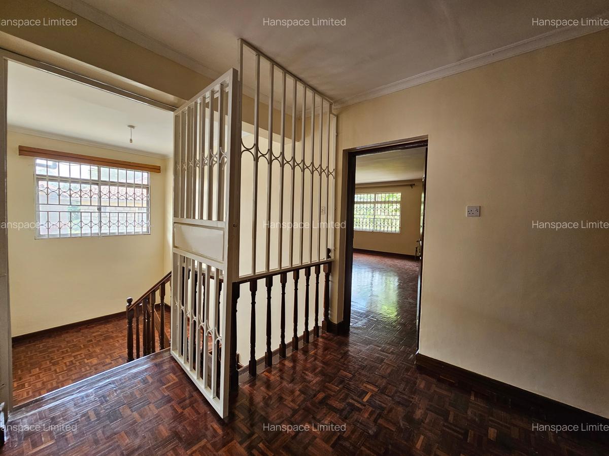 5 Bed Villa with En Suite in Lavington - 5