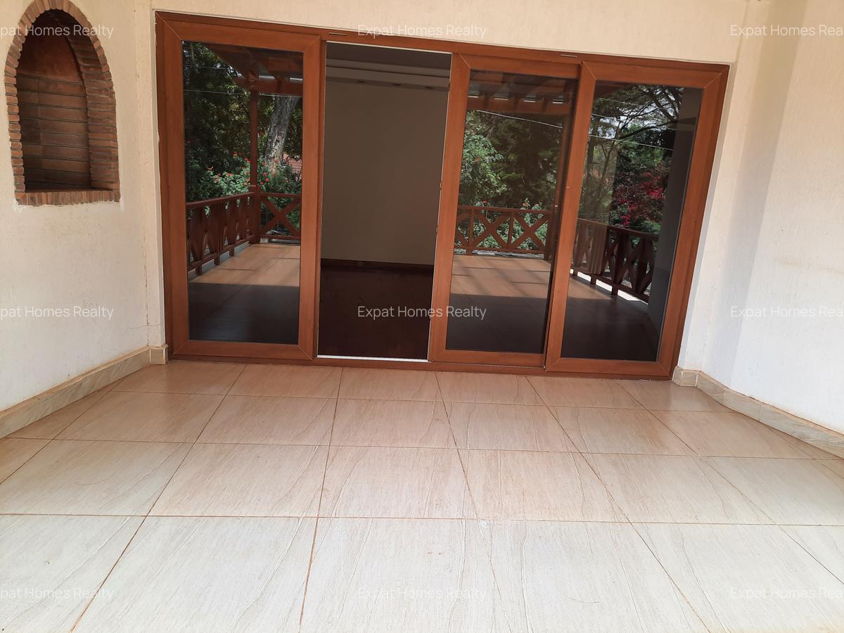 4 Bed Villa with En Suite in Lavington - 10