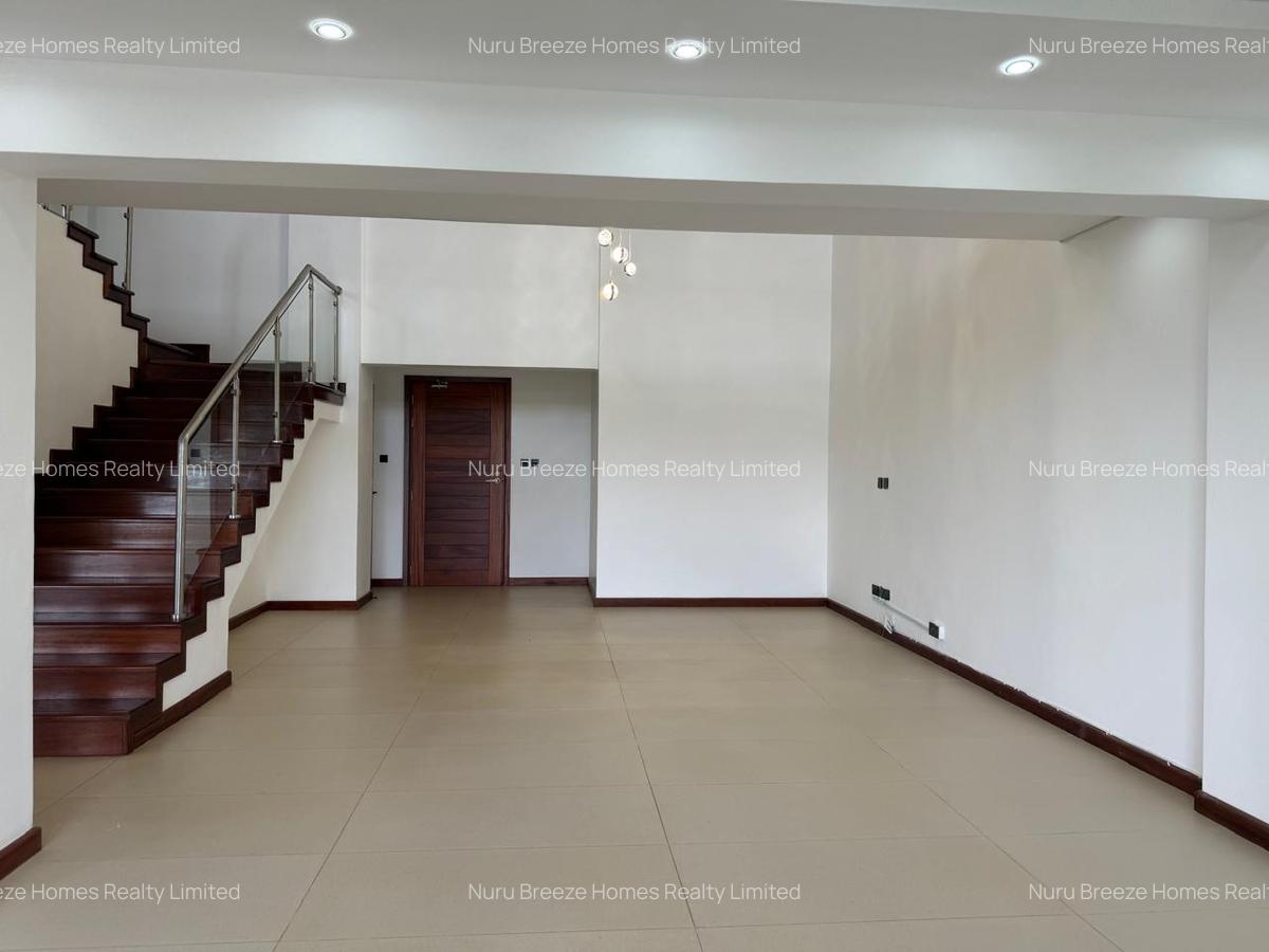 4 Bed Apartment with En Suite in General Mathenge - 4