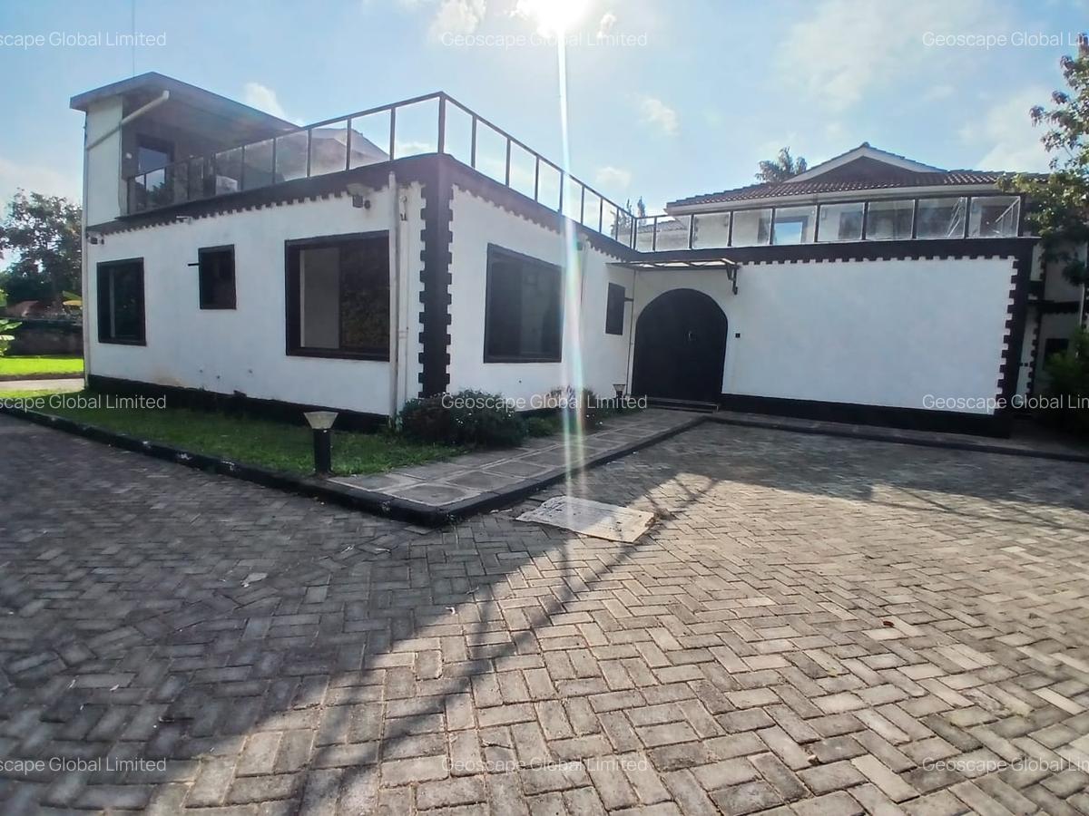 3 Bed House with En Suite in Runda - 18
