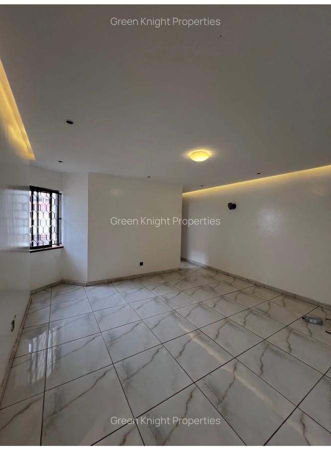 5 Bed Townhouse with En Suite in Lavington - 5