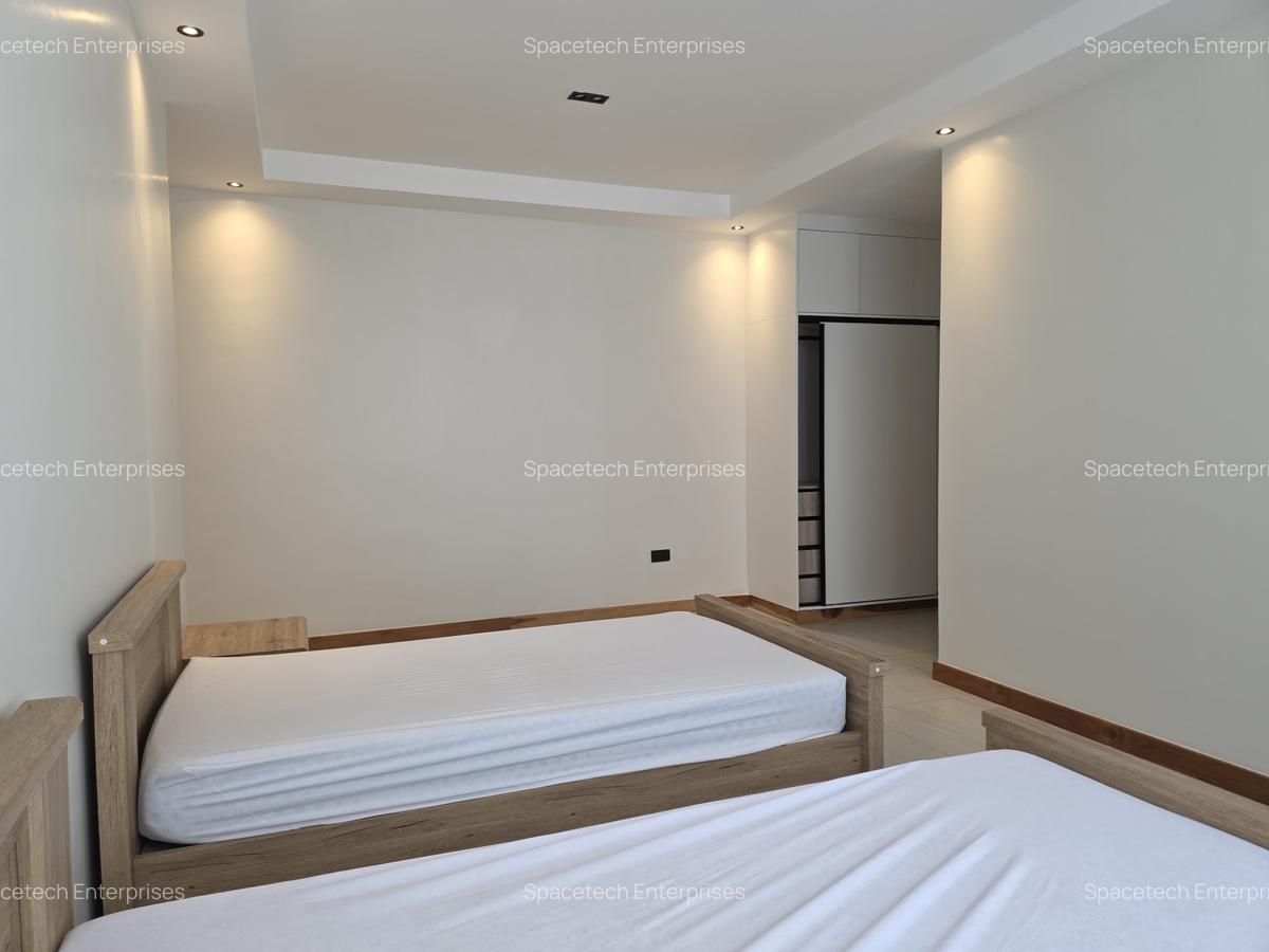Furnished 4 Bed Apartment with En Suite in Spring Valley - 8