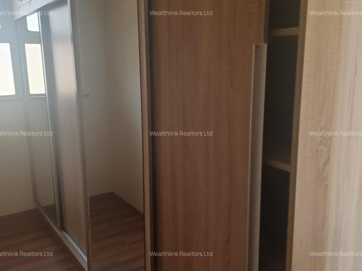 4 Bed Townhouse with En Suite at Iguta Paradise - 14