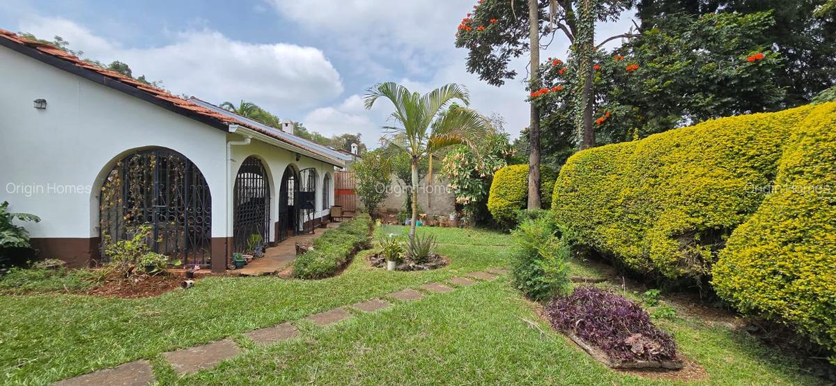 4 Bed House with En Suite at Loresho - 3