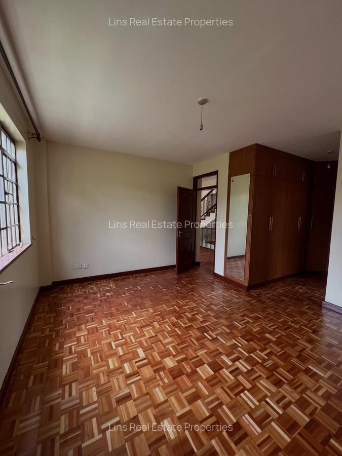 4 Bed Townhouse with En Suite in Lavington - 5