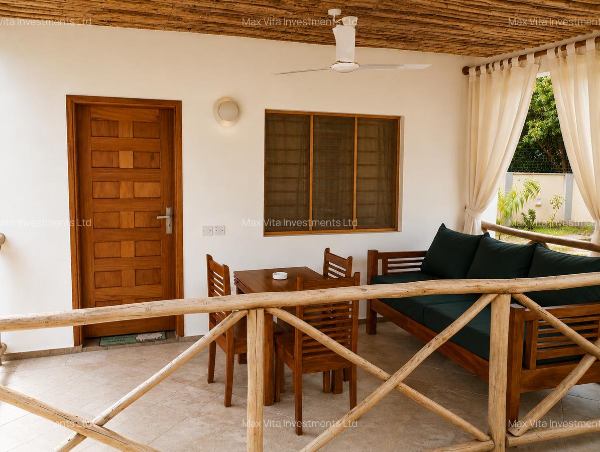 Serviced 1 Bed Apartment with En Suite in Watamu - 2