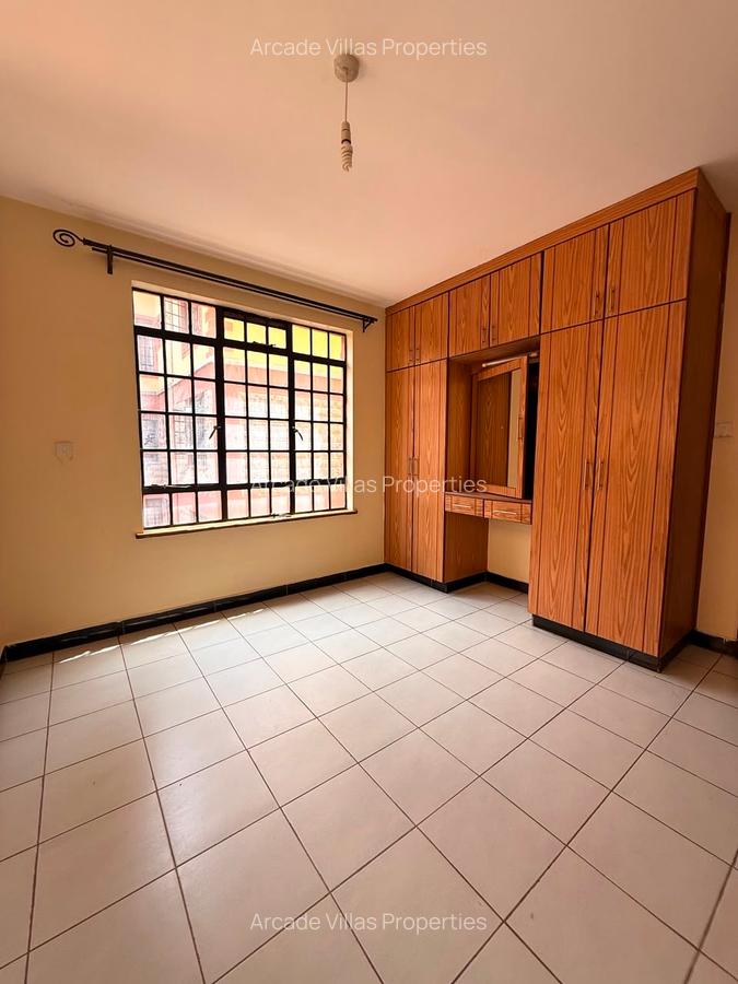 2 Bed Apartment with En Suite in Lavington - 8
