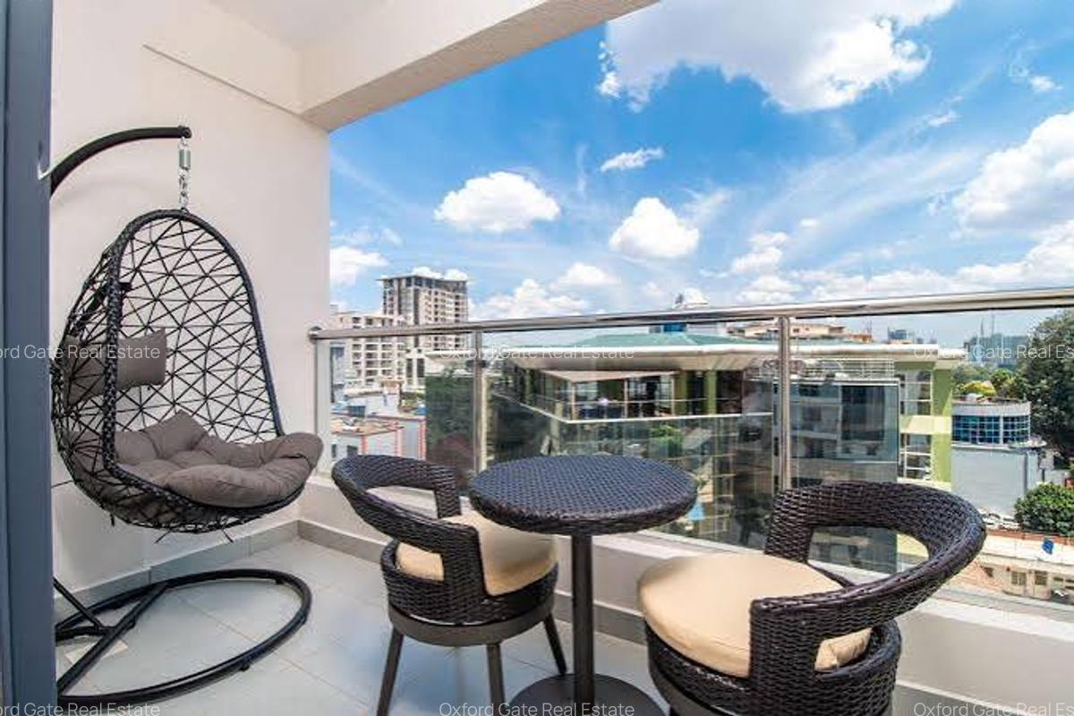 1 Bed Apartment with En Suite at Westlands Road - 8