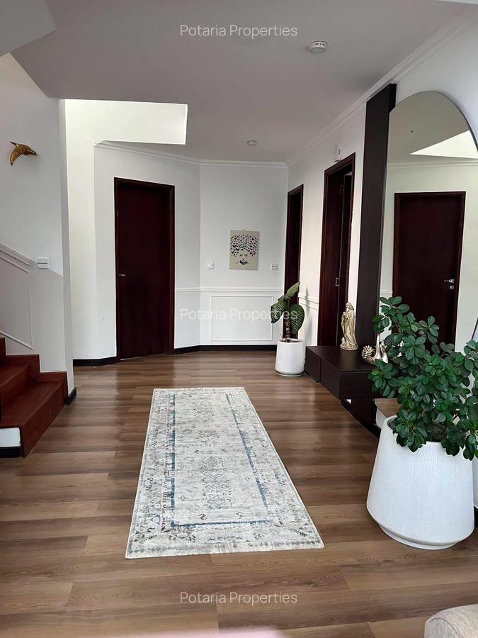 4 Bed Townhouse with En Suite in Kitisuru - 15
