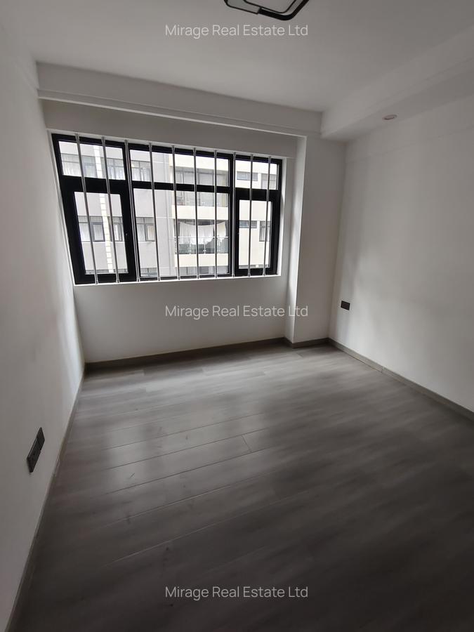 2 Bed Apartment with Gym in Kilimani - 3