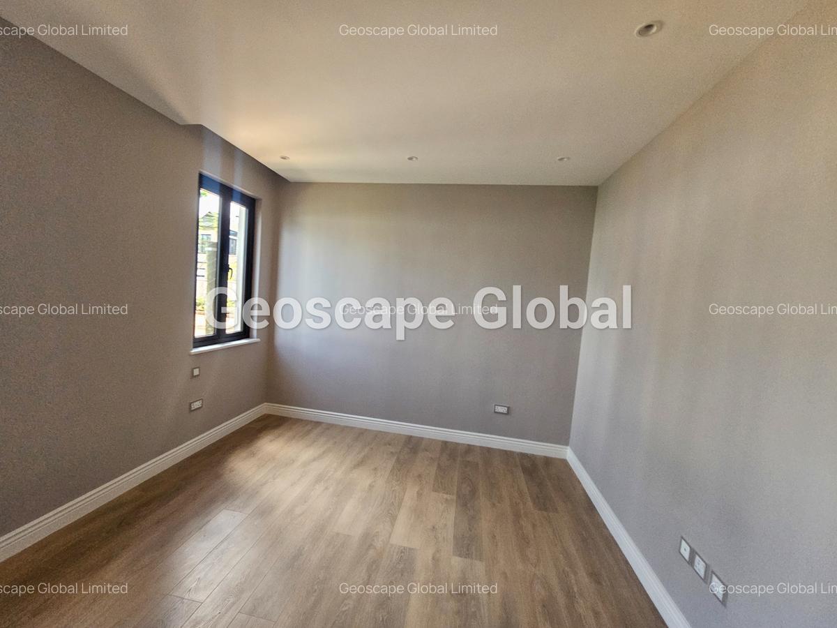 2 Bed Apartment with En Suite in Runda - 16